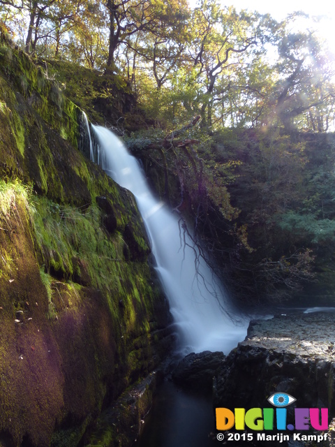 FZ023725 Sgwd Isaf Clun-gwyn waterfall